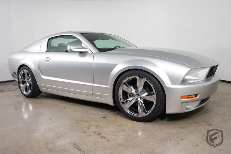 2009 Ford Mustang Iacocca Silver 45th Anniversary Edition #04, Silver