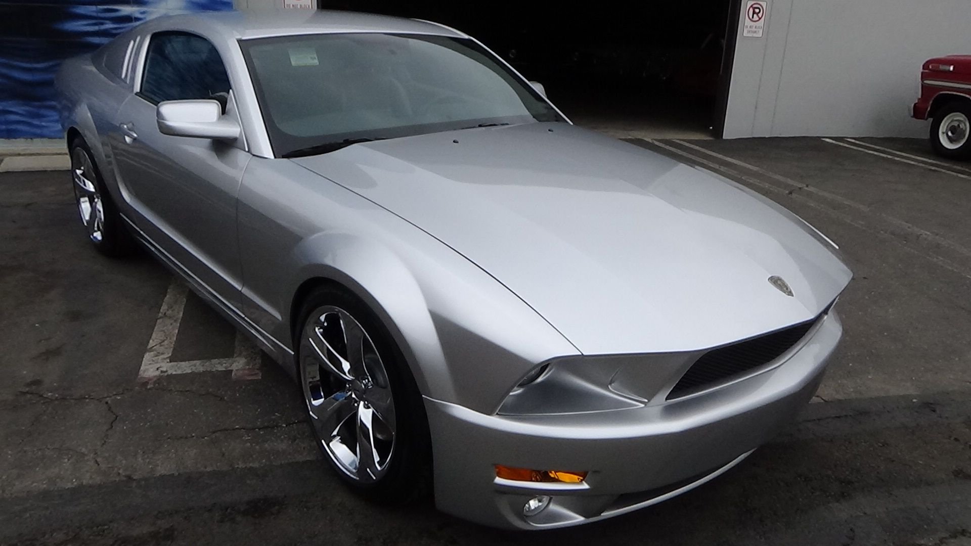 2009 Ford Mustang Iacocca Silver 45th Anniversary Edition #05, Silver