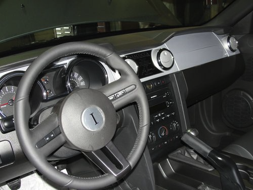 2009 Ford Mustang Iacocca Silver 45th Anniversary Edition #11, photo 12