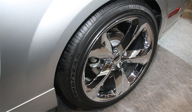 2009 Ford Mustang Iacocca Silver 45th Anniversary Edition #12, photo 6