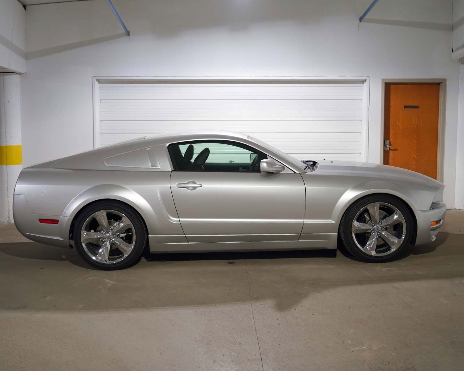 2009 Ford Mustang Iacocca Silver 45th Anniversary Edition #15, photo 15