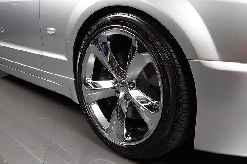 2009 Ford Mustang Iacocca Silver 45th Anniversary Edition #18, photo 3