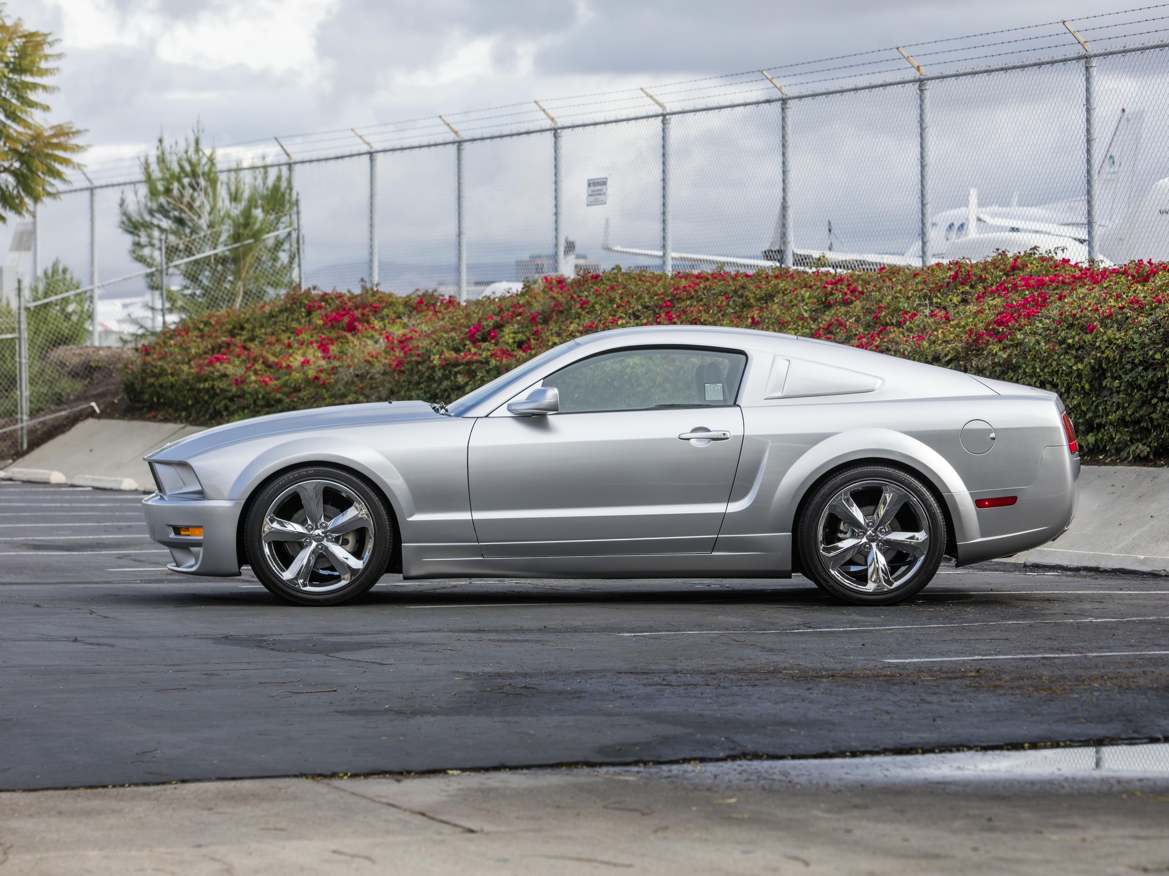 2009 Ford Mustang Iacocca Silver 45th Anniversary Edition #32, photo 22
