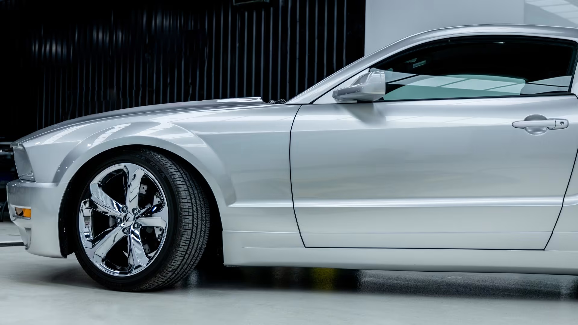 2009 Ford Mustang Iacocca Silver 45th Anniversary Edition #33, photo 6