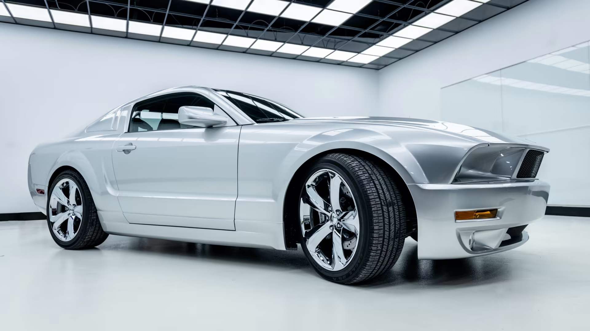 2009 Ford Mustang Iacocca Silver 45th Anniversary Edition #33, photo 13